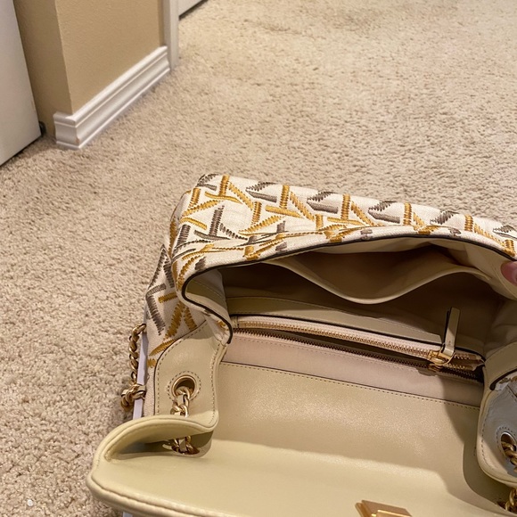 Bag - Picture 4 of 6